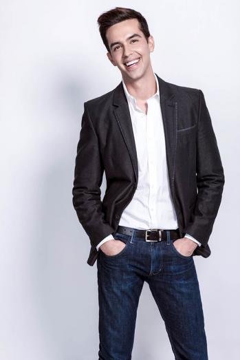 Michael Carbonaro at Nob Hill Masonic Center